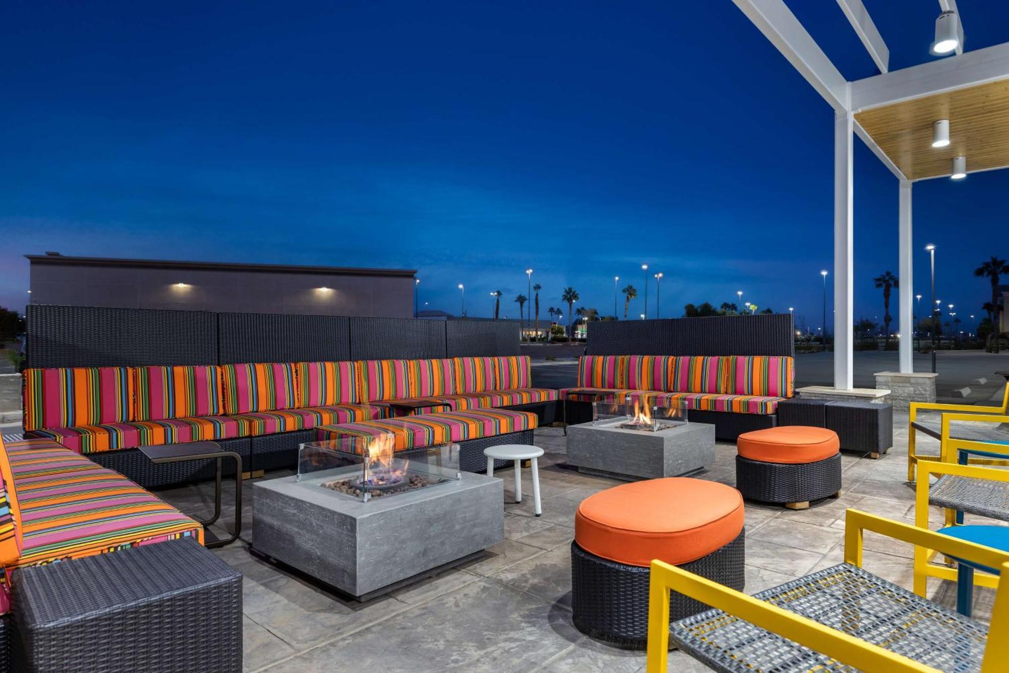 Home2 Suites By Hilton エル・セントロ エクステリア 写真